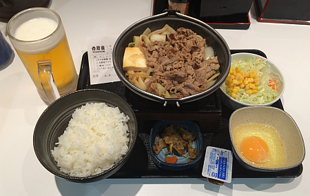 吉野家の「牛すき鍋膳」を株主優待券で食べてきました