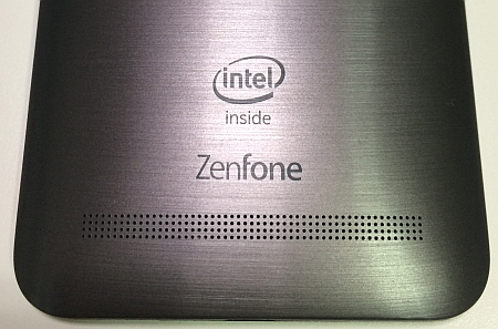 ASUS 的には「ZenFone」なのか「Zenfone」なのか、できれば表記を統一して欲しいかも