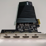 <span class="title">ビデオカード「ASUS GeForce GT 710」の増設で 4台のディスプレイを HDMI で接続！</span>